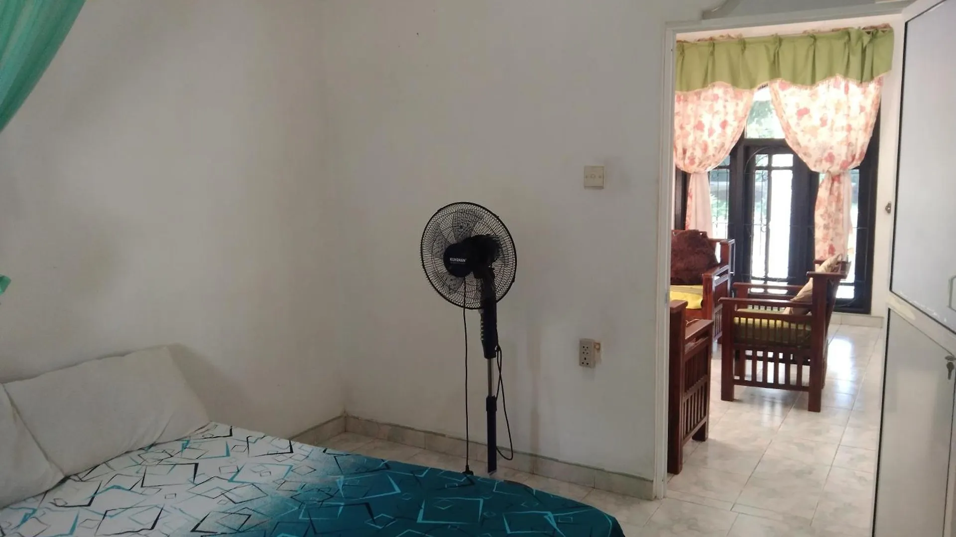 Vandrarhem Diana'S Place Negombo